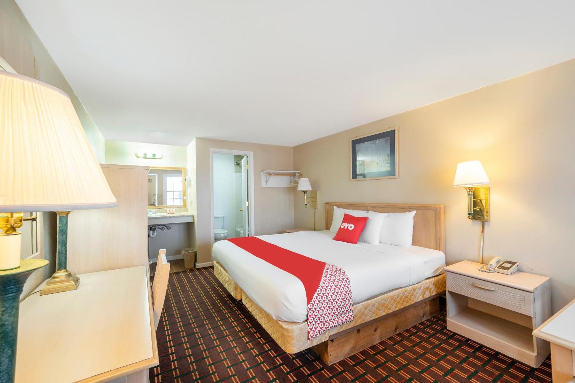 Oyo Starlite Hotel