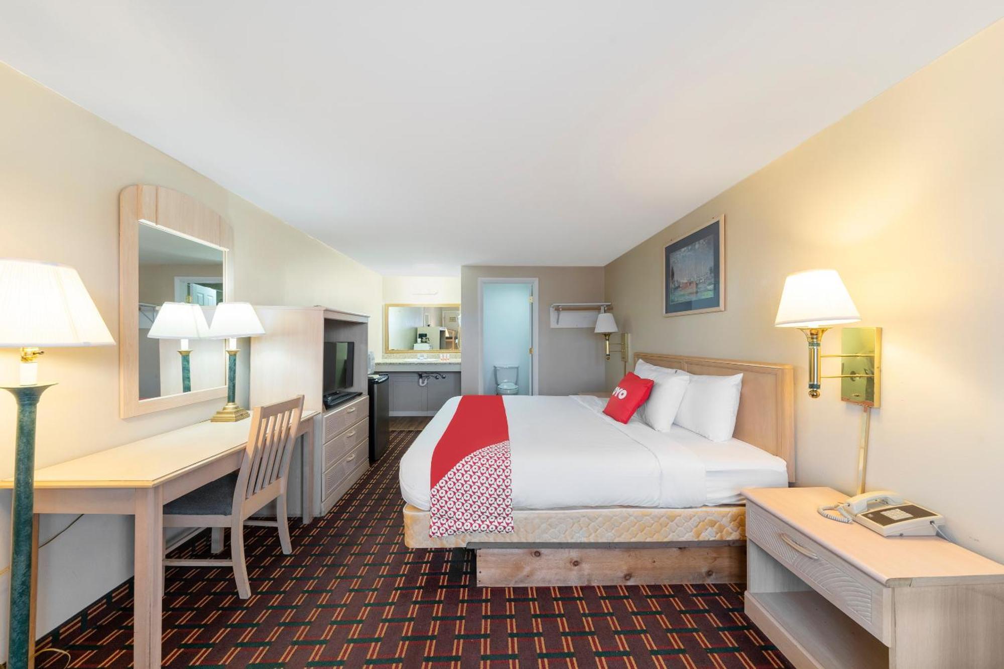 Oyo Starlite Hotel 3*
