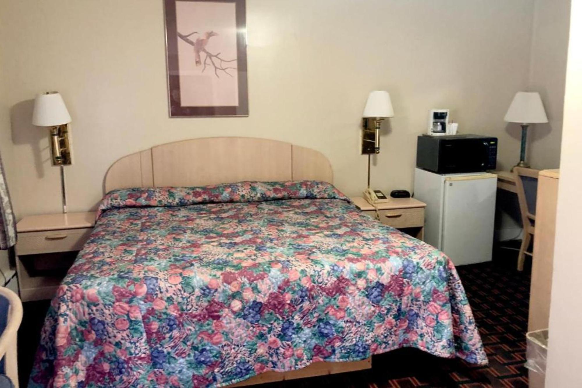 Oyo Starlite 3* Seneca Falls